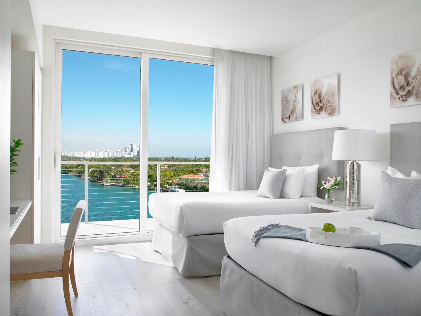กรีน บีช โฮเทล เบย์ ฮาเบอร์ Hotel Bal Harbour ภายนอก รูปภาพ